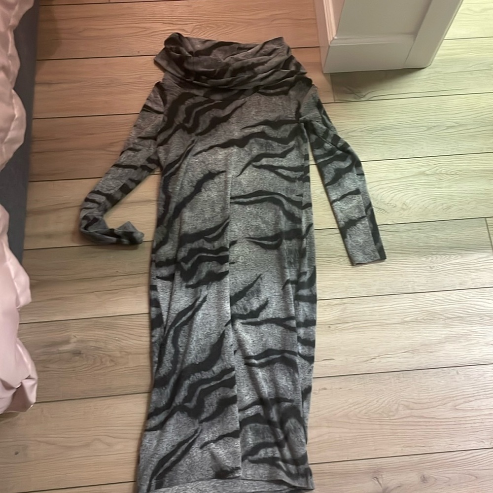 WHITE HOUSE BLACK MARKET Sweater dress